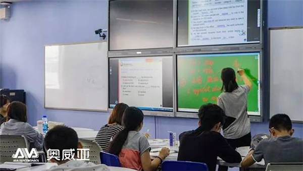 信息技术冲击下高校教改 智慧教室的成功探索