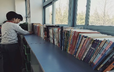 南京市小营小学图书馆