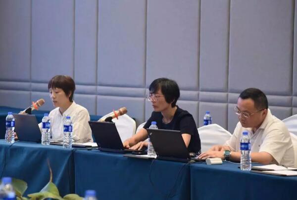 立達信承辦的全國照明電器標準化技術委員會換屆大會暨《教室照明標準》審查會在廈召開
