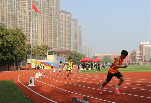 亳州市高新区学子运动赛场上展青春风采