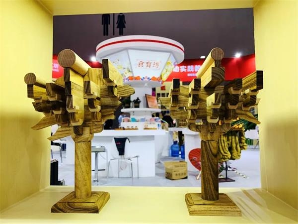 非遺特色勞動實踐教育品牌百藝工坊攜新品亮相第78屆中國教育裝備展
