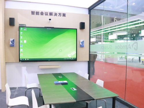 安道亮相深圳國際全觸與顯示展，展示最新商顯研發成果！