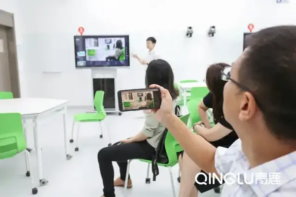 課堂刮起“科技風”！北京理工大學“智慧教室”了解一下