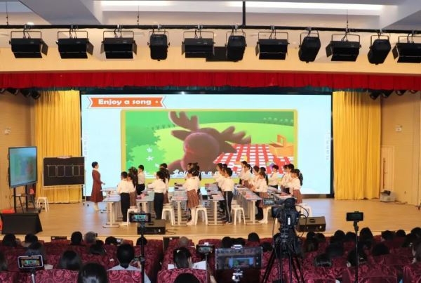 福建省开展义务教育课程方案和课程标准省级培训