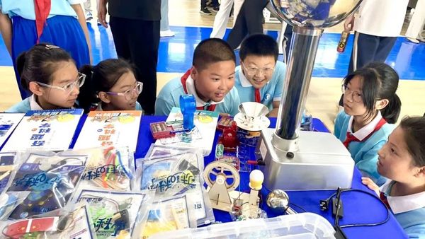 科技活動周｜奇趣科學走進辛集市2024年中小學科技節