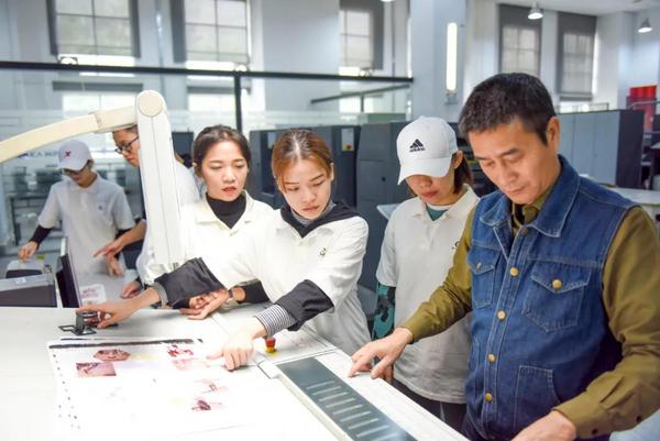 國賽場上摘金奪銀，深圳發力打造世界一流職業教育