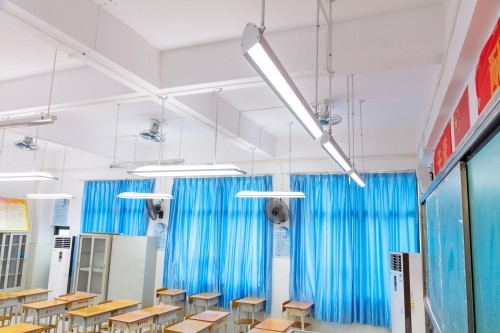 三雄極光助力學校復學 守住教室健康照明這一關
