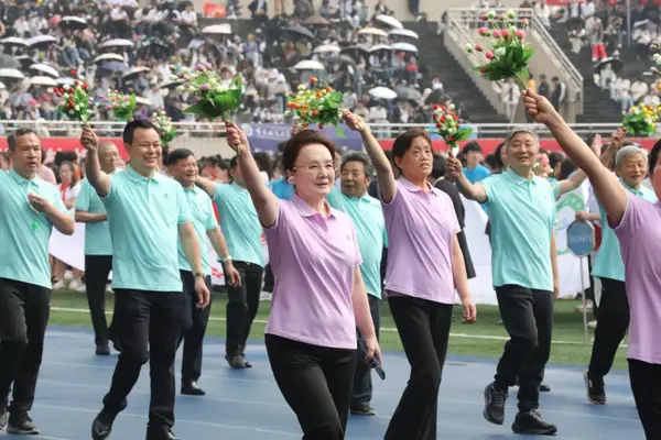 重慶師范大學舉辦第五十七屆春季田徑運動會