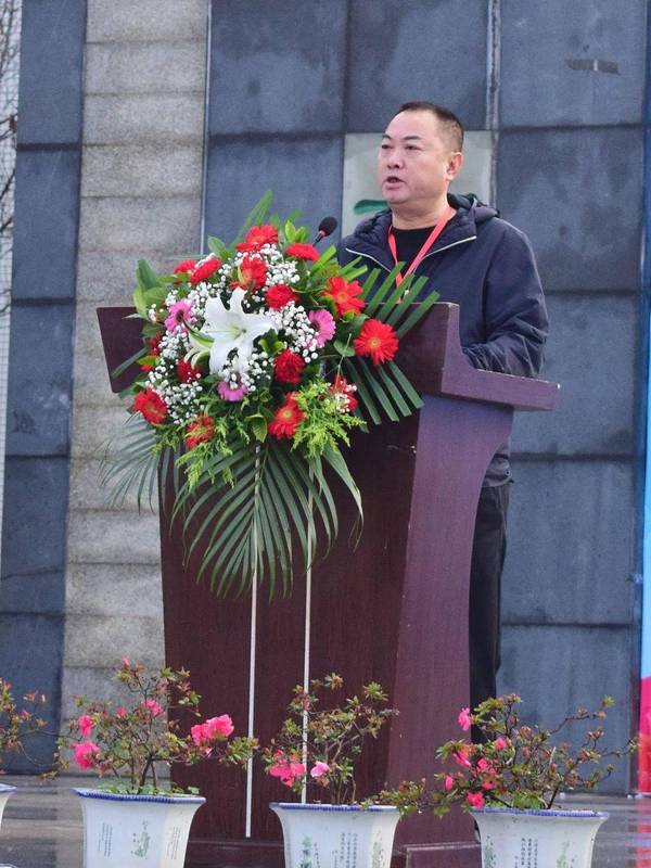 智慧的交流、思想的碰撞、技能的比拼——隆昌市舉辦首屆“教育基金杯”中小學機器人教育聯誼賽