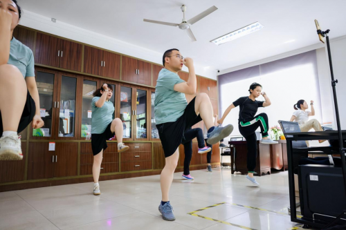 响应“体重管理年”，江苏派逊行动ING