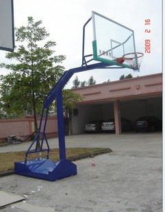 供应移动透明玻璃内箱式带轮篮球架