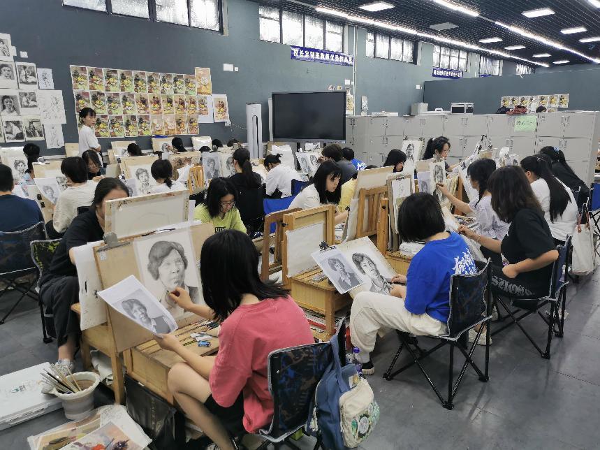 杭州开新画室开新校长对2022年美术生填报志愿解析，广西美术生注意！
